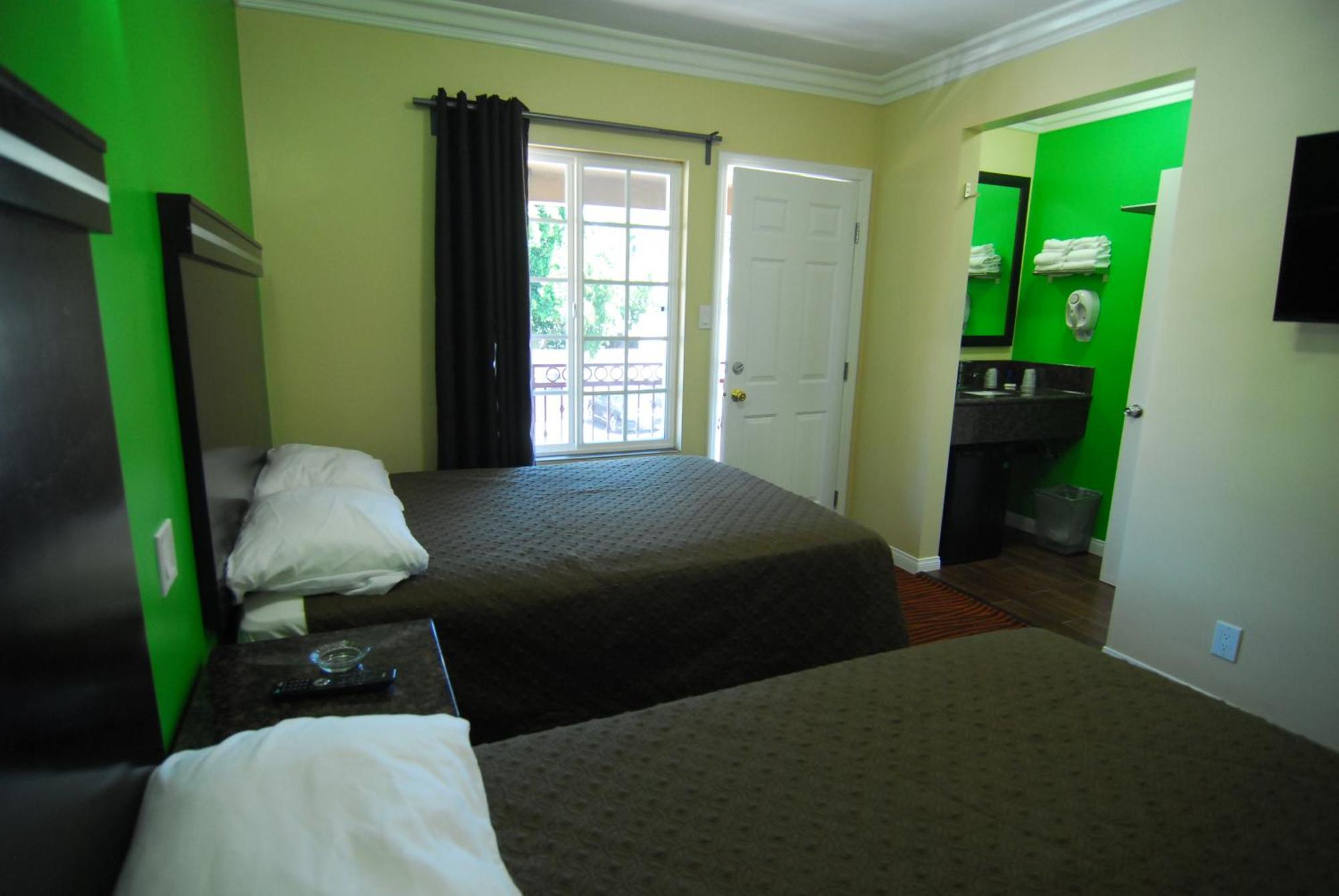 Studio City Inn - Near Universal Studios Hollywood Los Angeles Room photo